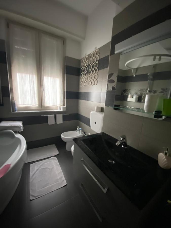 Casa Dorato In Torino Centro Apartment ภายนอก รูปภาพ