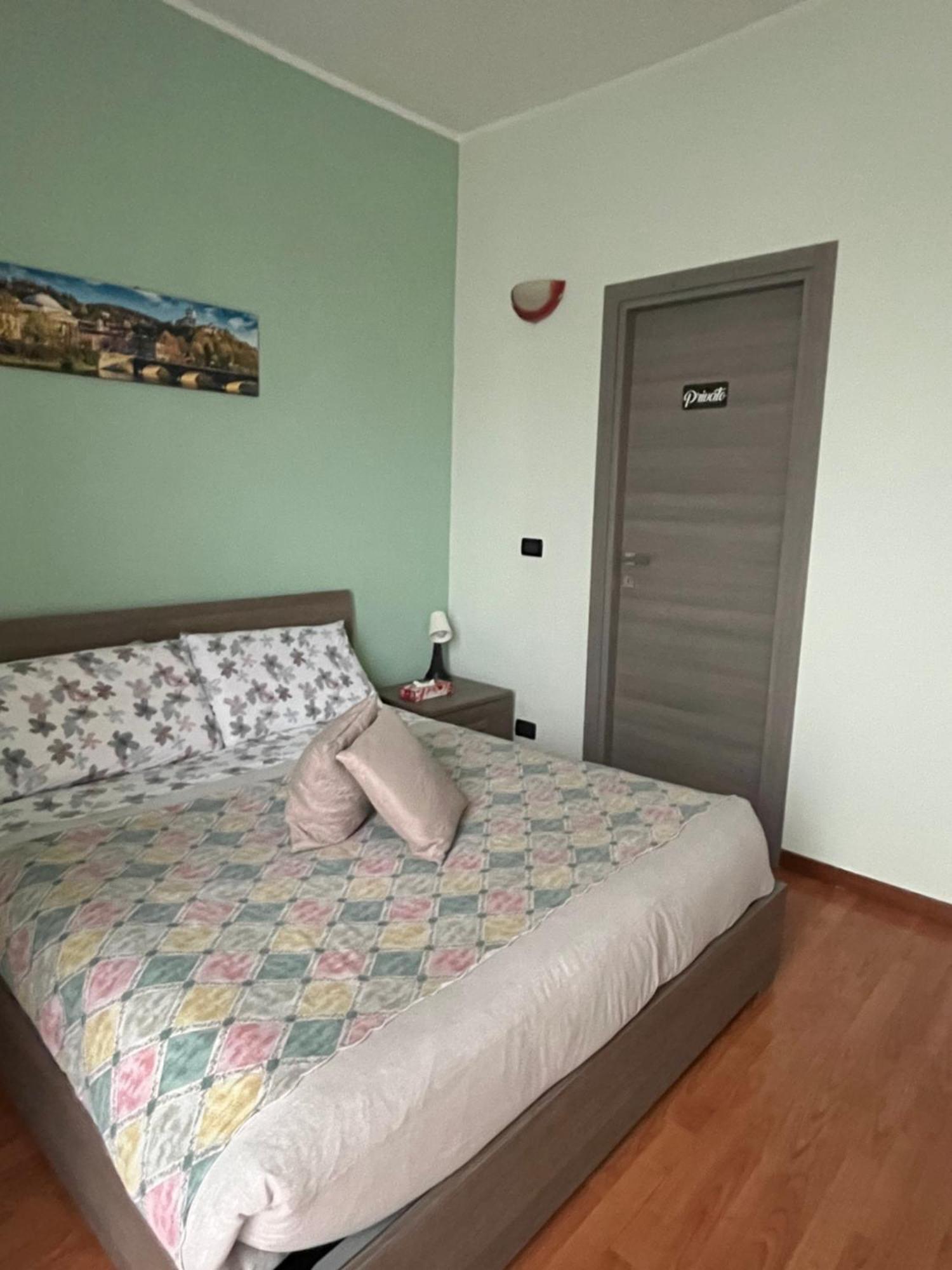 Casa Dorato In Torino Centro Apartment ภายนอก รูปภาพ